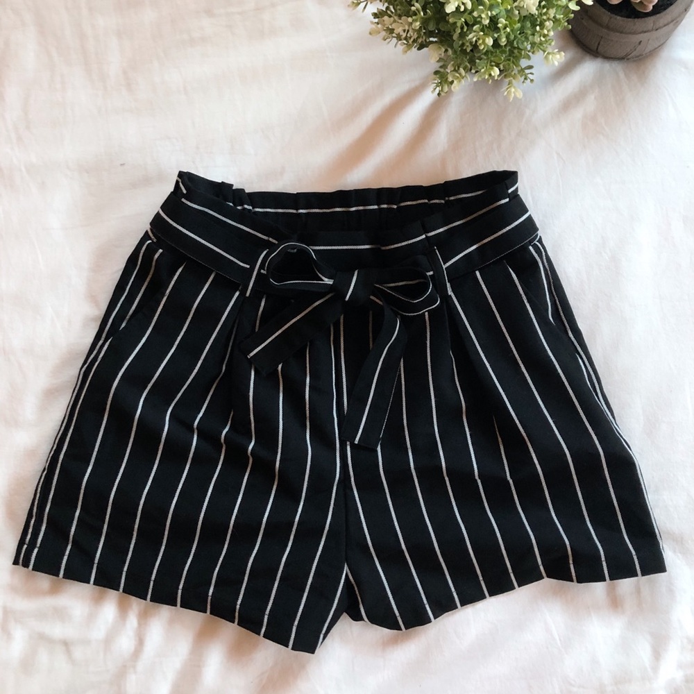 Forever 21 Paperbag Waist Shorts (black + stripes)